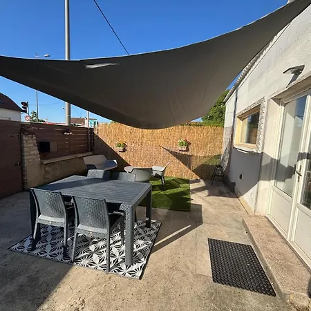 Jolie Maison Proche Complexe Sportif Wifi Remise Mc Arthur Holiday home *